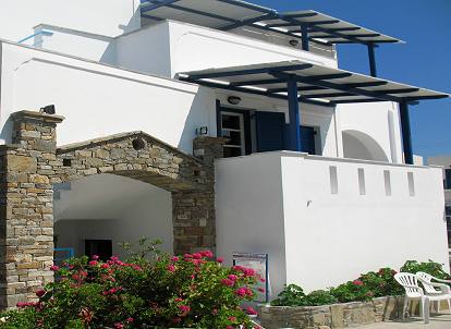 Naxos Studios Apartments Flora Accommodation in Agia Anna beach